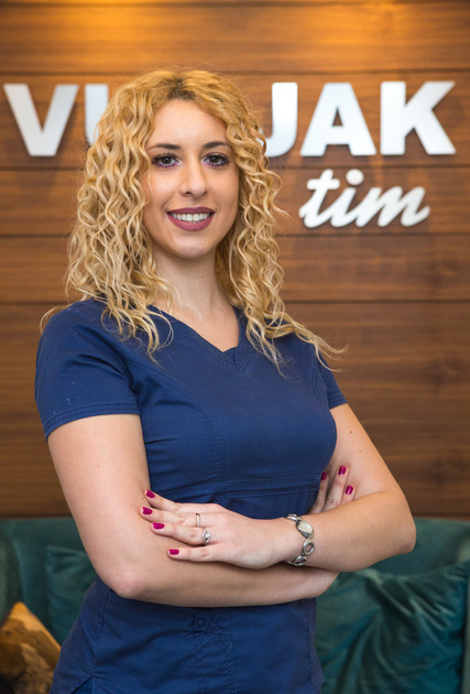 Dr Ana Popović